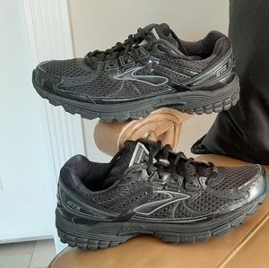 Brooks Adrenaline gts 13, black